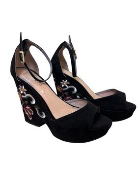 Madden Girl Warner Embroidered Wedge Sandals Size 7